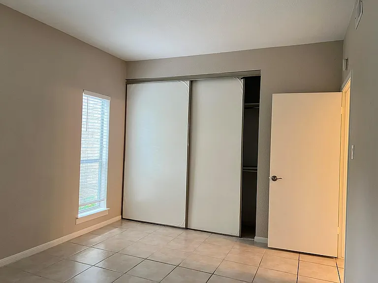 728 Bering Dr #9 — Photo 16