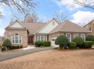 4120 Chatham View Dr, Buford, GA 30518