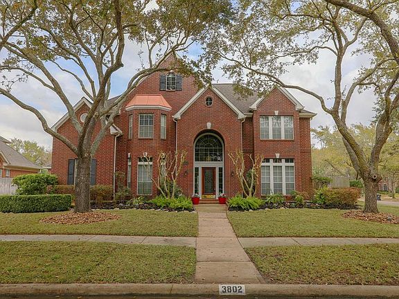 3rd image of 3802 Palmer Ct