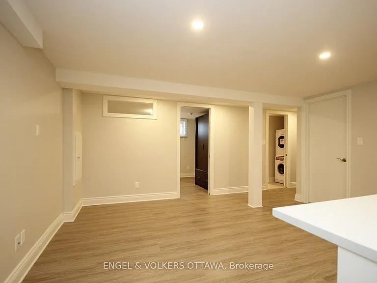 2073 Alton St #B — Photo 10