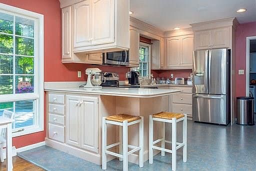 3rd image of 14 Morris Ln
