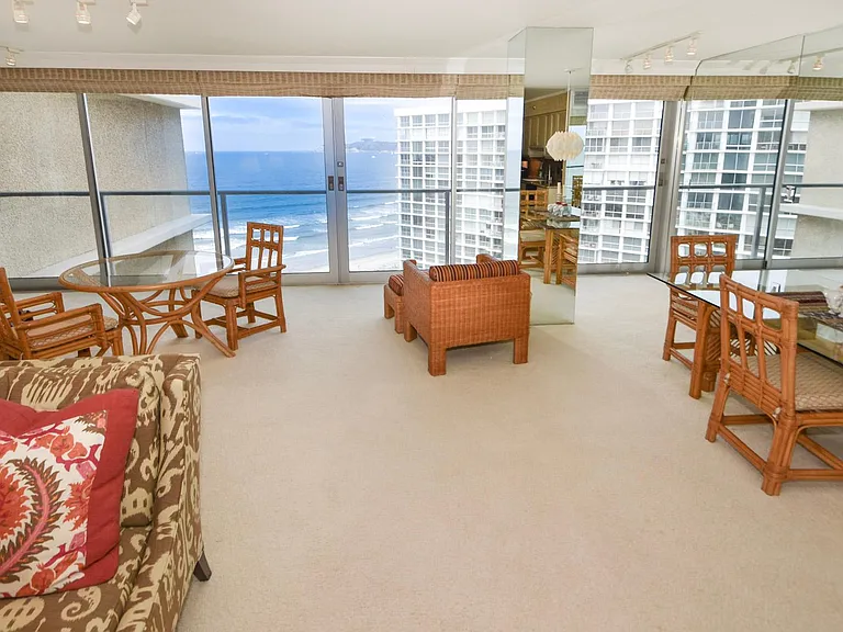 1750 Avenida Del Mundo #1406 — Photo 4