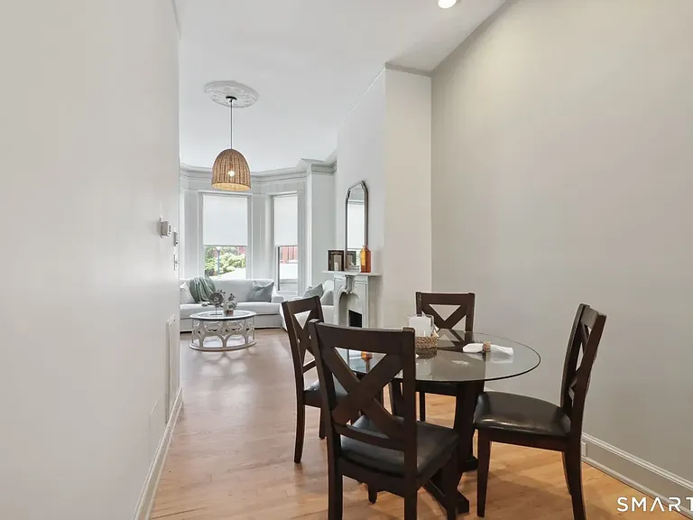 15 Capitol Ave — Photo 2