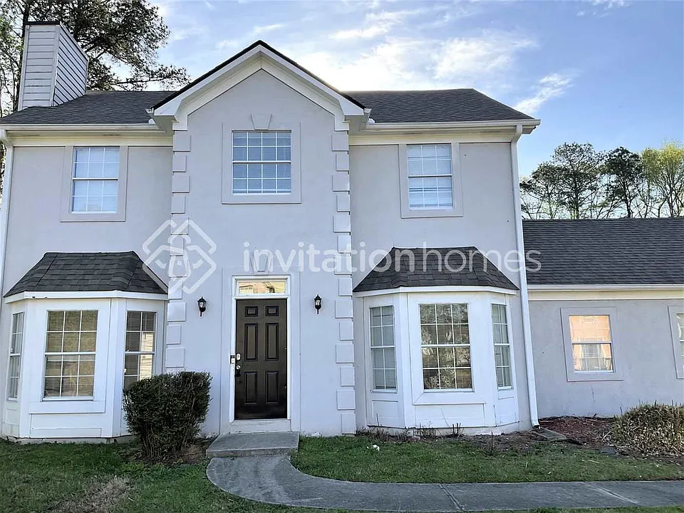 3760 River Lake Shr