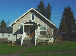 404 N Church St, Silverton, OR 97381