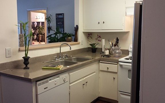 Kitchen has a cut out to see through