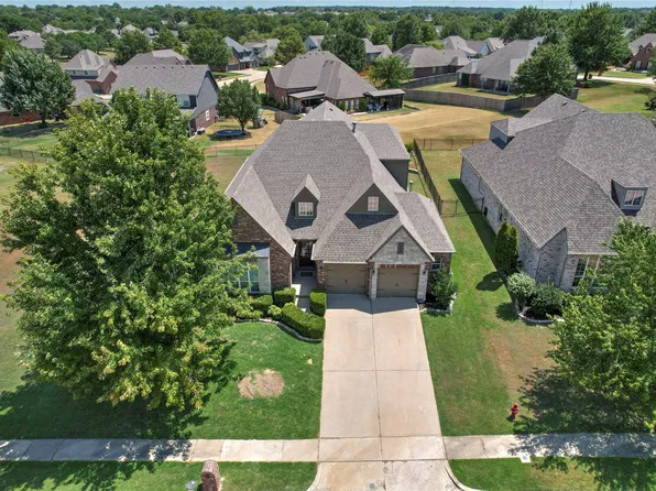7433 E Forest Ridge Blvd, Broken Arrow, OK 74014