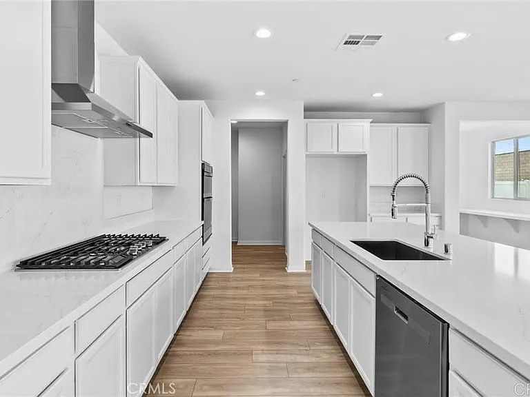 34036 Burcham Ln — Photo 5