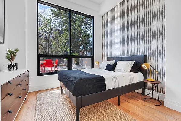 Sold by REAL New York | media 9