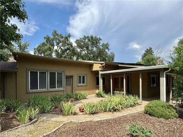 8 Geneva Ln, Chico, CA 95926