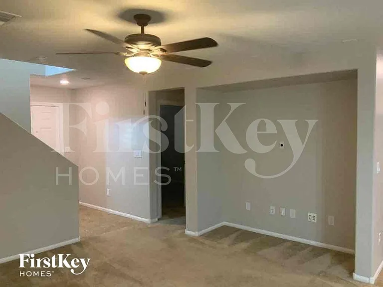 11060 Camden Bay St — Photo 7