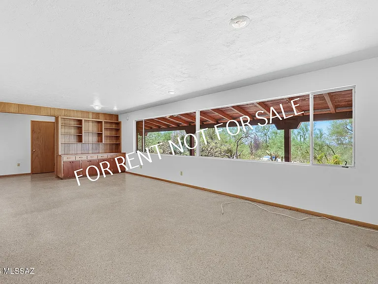 4565 E Quivira Dr — Photo 4