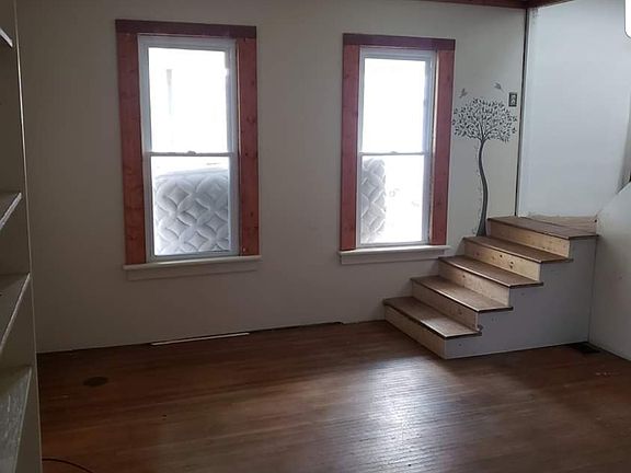 3rd image of 1336 Linwood Ave