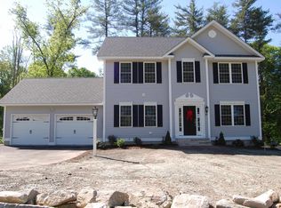 30 Bancroft Rd #78, Londonderry, NH 03053