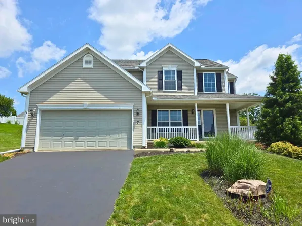 7 Verdun Dr, Reading, PA 19605