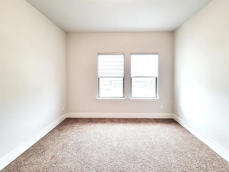 13806 Friarstone Pointe Dr — Photo 37
