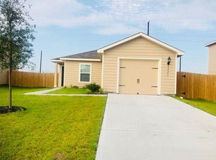 8226 Sandy Sea Rd, Cove, TX 77523