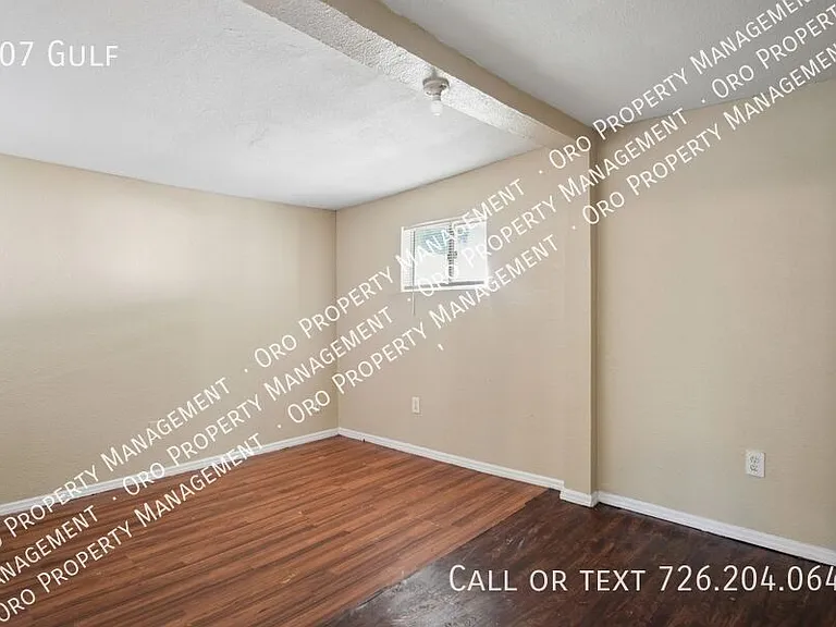 607 Gulf — Photo 5