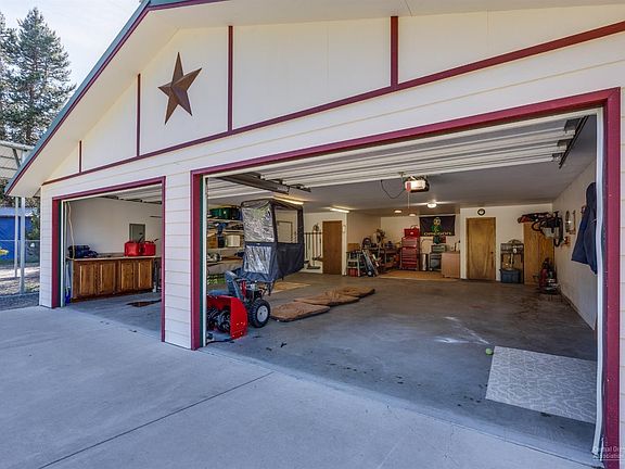 5th image of 16196 Buena Vista Dr