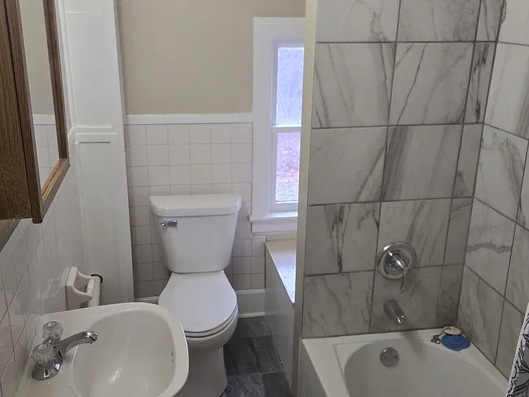 1737 Prairie Ave — Photo 8