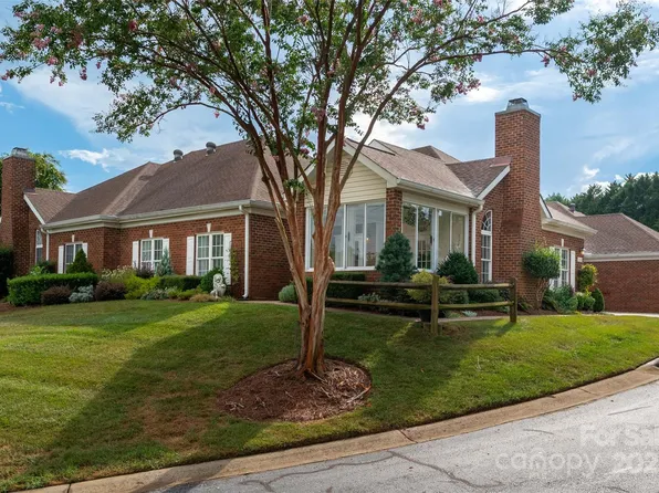 8268 Windsor Ridge Dr, Charlotte, NC 28277