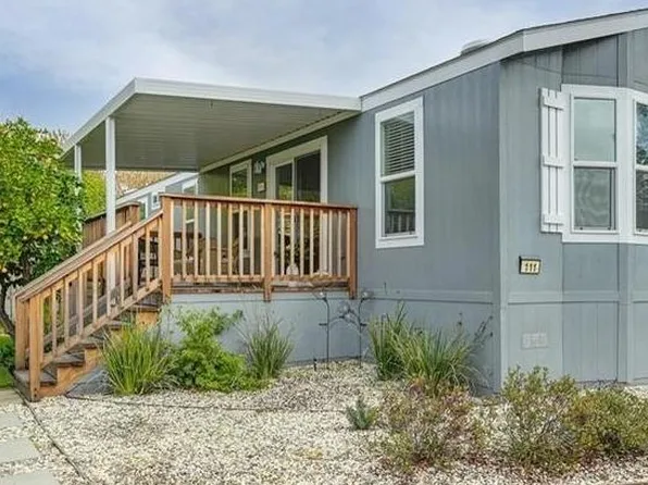 111 Pine Ln, Folsom, CA 95630