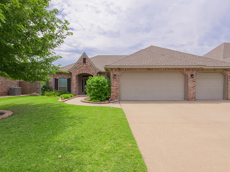 3810 Reid Pryor Rd — Photo 2