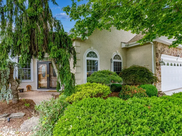 19 Saint Andrews Road, Jackson, NJ 08527