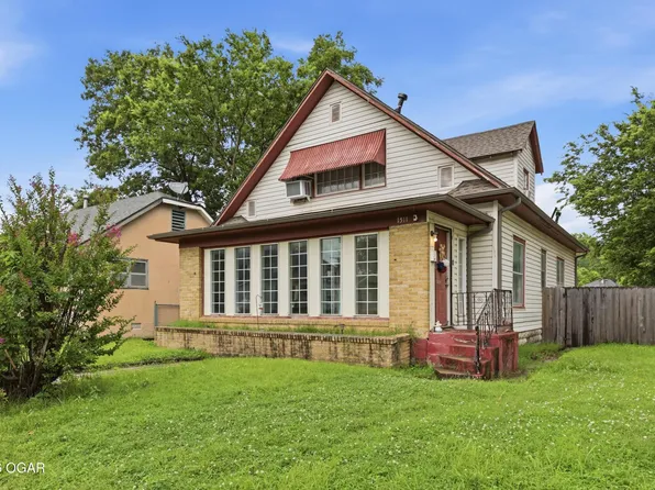 1511 S Sergeant Ave, Joplin, MO 64804