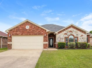 808 Dakota Ln, Seagoville, TX 75159