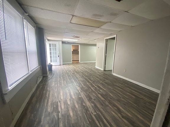 5th image of 89 S Park Ave