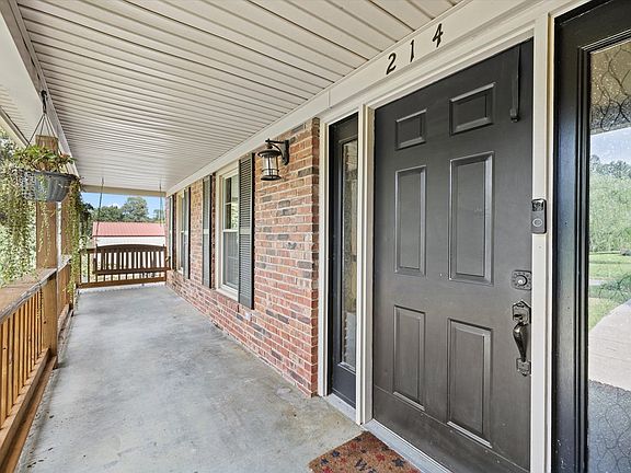 3rd image of 214 Payton Ln