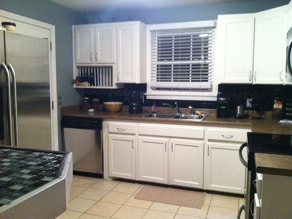 2nd image of 2920 Lee Davis Rd