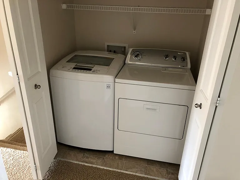 3rd floor - Washer & Dryer