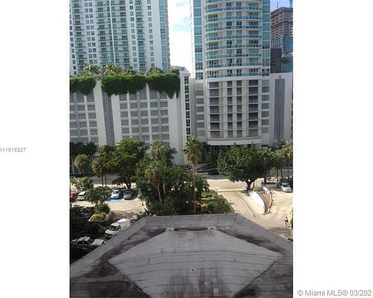 1st image of 905 Brickell Bay Dr APT 823