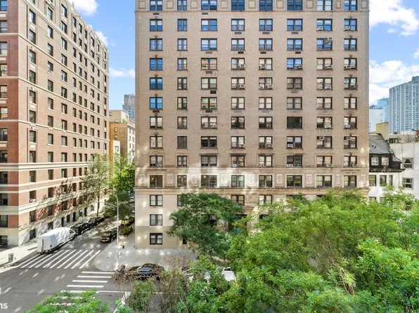 11 Riverside Drive image 7 of 12