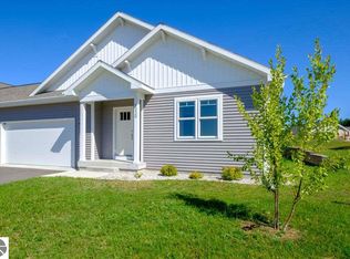 5212 Lone Maple Dr, Traverse City, MI 49685