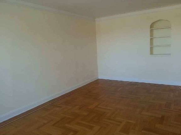 4th image of 17280 Highland Ave