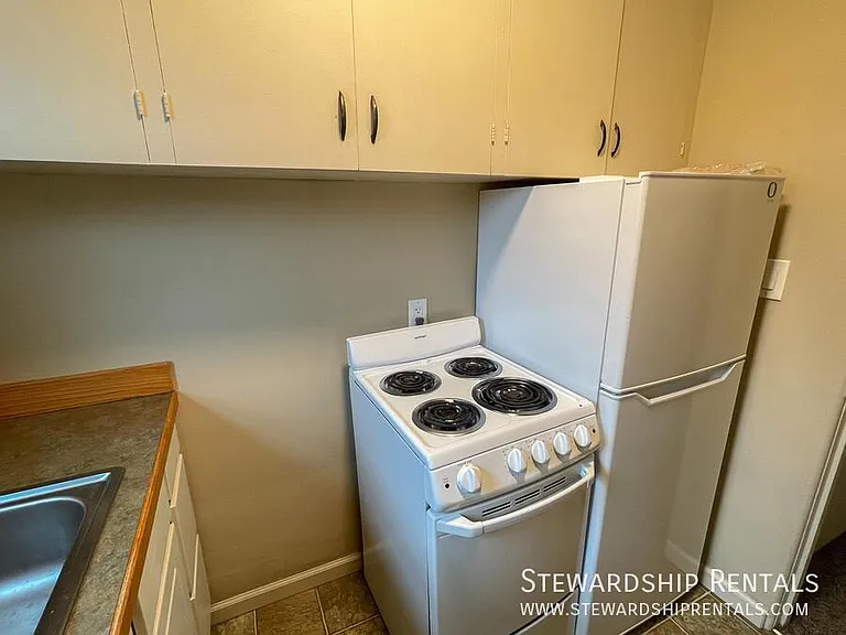 942 E 18th Ave #8 — Photo 8