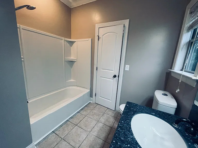 500 Crestview Ln — Photo 22