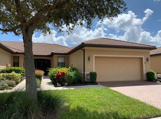 210 Shell Falls Dr, Apollo Beach, FL 33572