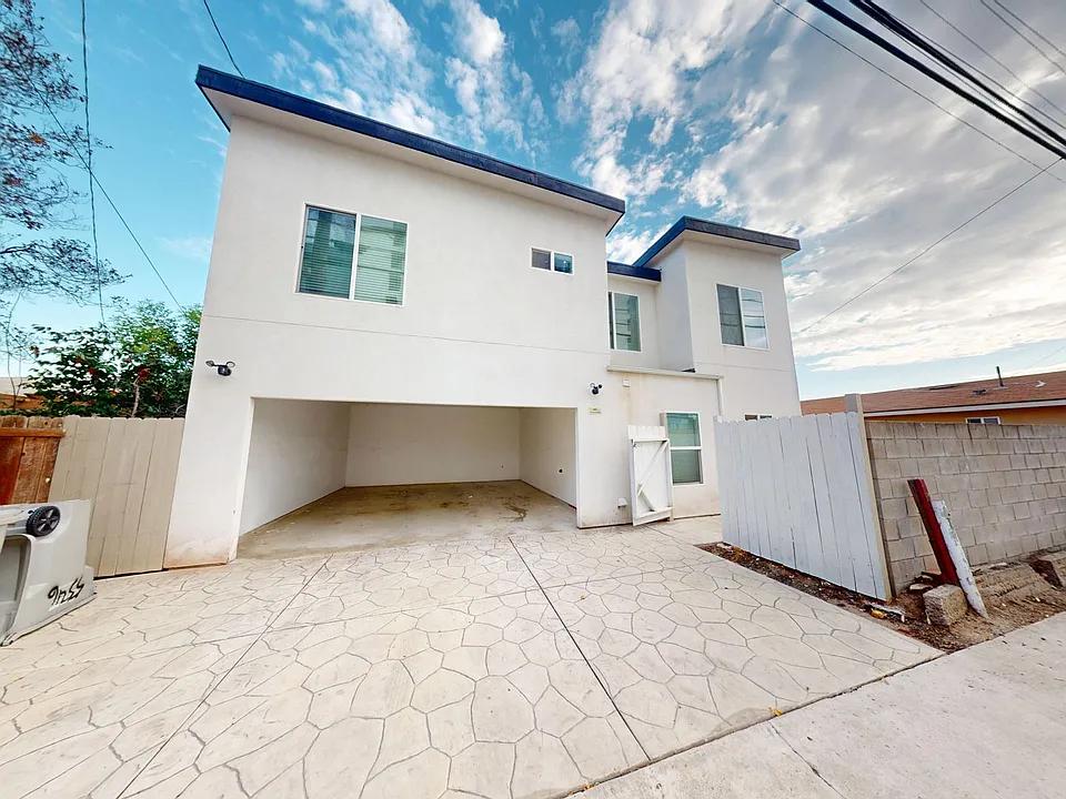 5546 Mary Lane Dr