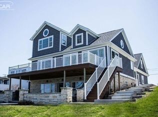 13576 S Horrell Rd, Fenton, MI 48430