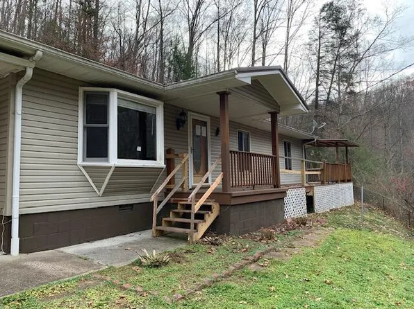 3652 Wolf Creek Rd, Yeaddiss, KY 41777