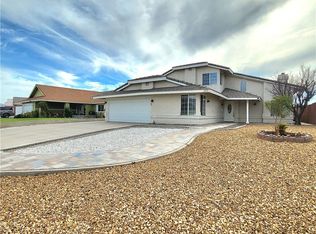 13810 Driftwood Dr, Victorville, CA 92395