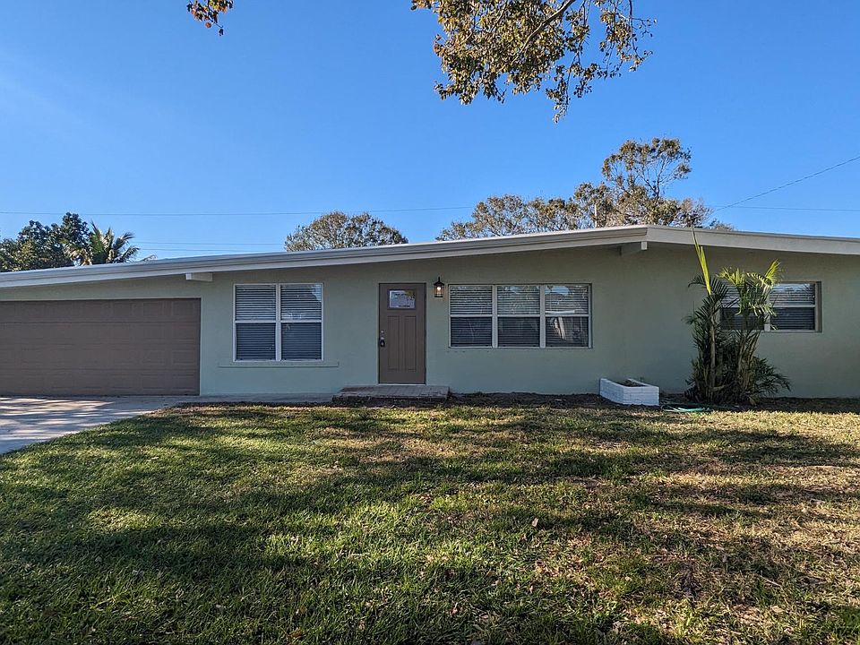 1st image of 326 Shady Ln
