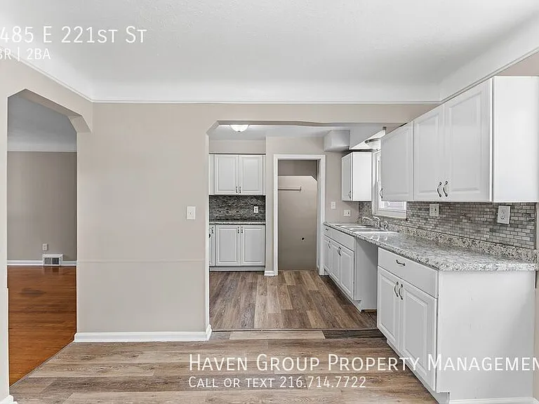 1485 E 221st St — Photo 7