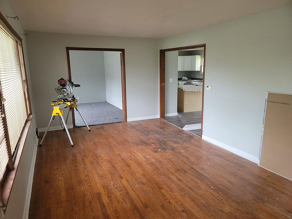 2nd image of 4629 Southview Dr