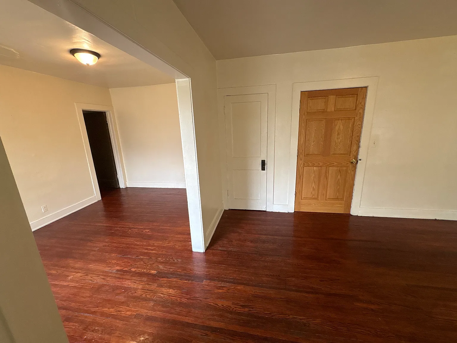 2 bed, 1000 sqft, $825 — Photo 3