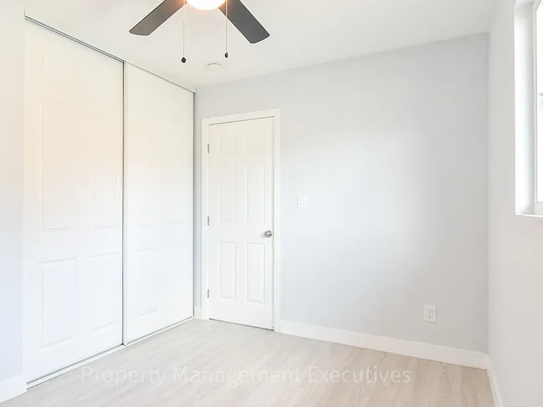Remodeled 2 Bedroom, 1 Bath Apartment — Photo 6